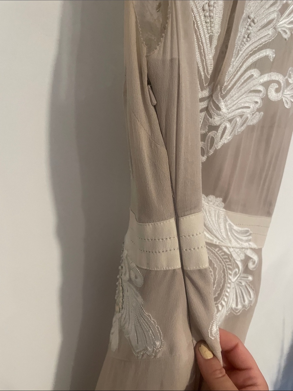 Karen Millen Beige Silk Maxi Dress with White Lace & Bead Accent B133 - Picture 5 of 9